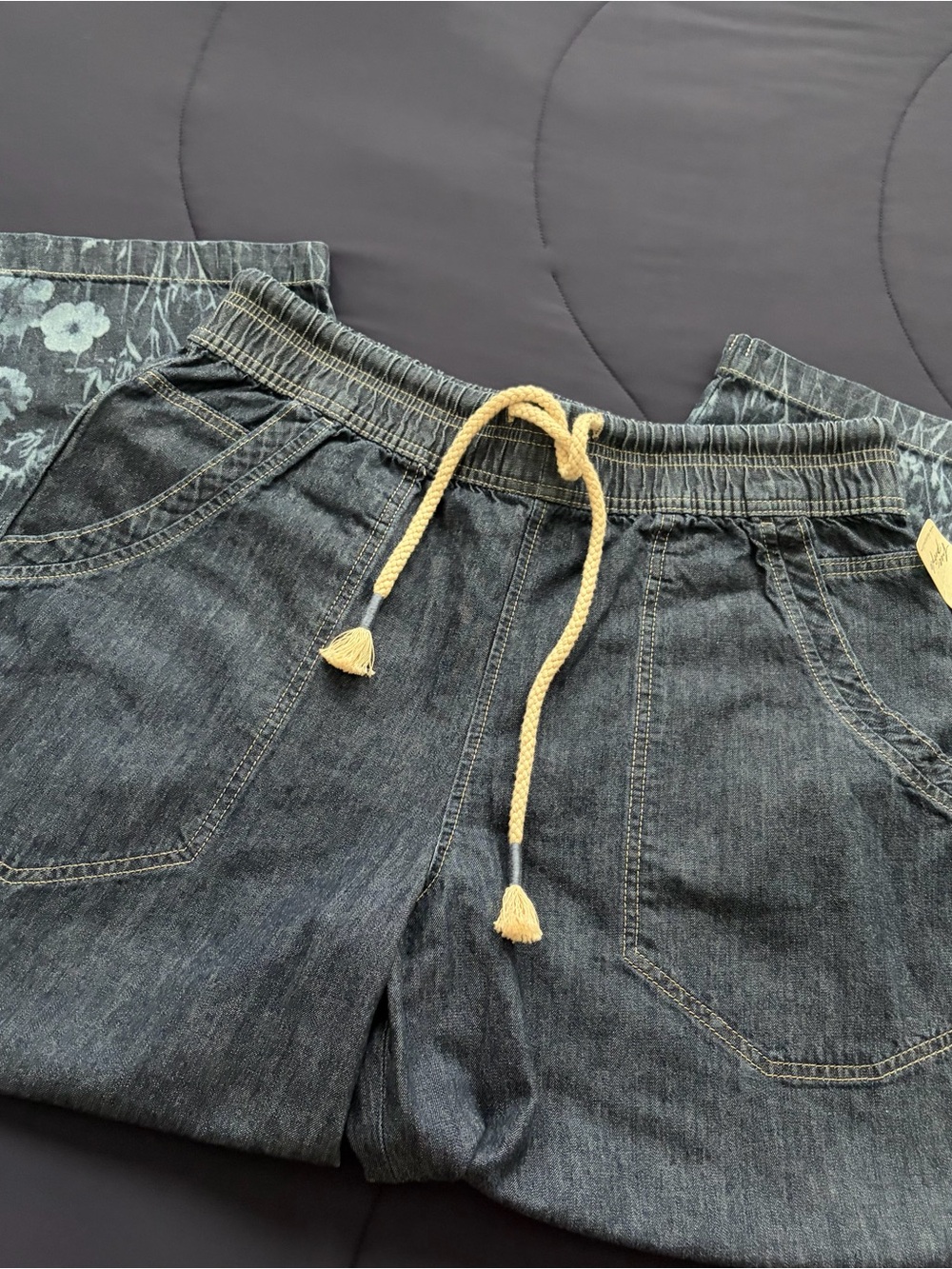 Free People We The Free Easy Peasy Printed Pull-On Jeans in Indigo Combo - Picture 5 of 12
